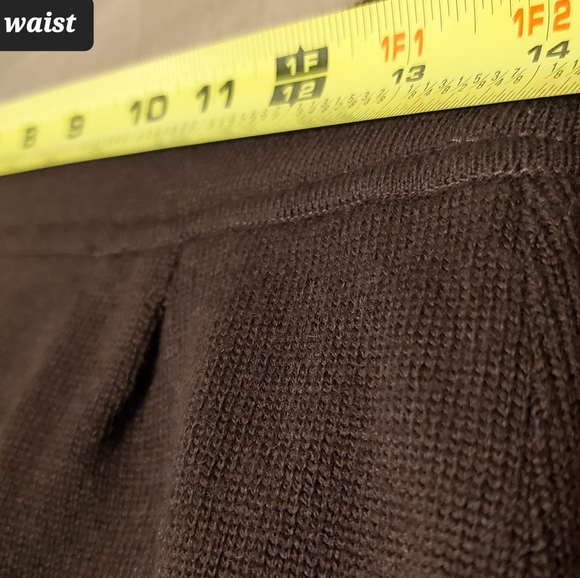 VINTAGE 100% Merino Extrafine Wool ESCADA Jacket and Skirt Set - Picture 15 of 16